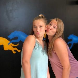 Meet your Posher, Lauren